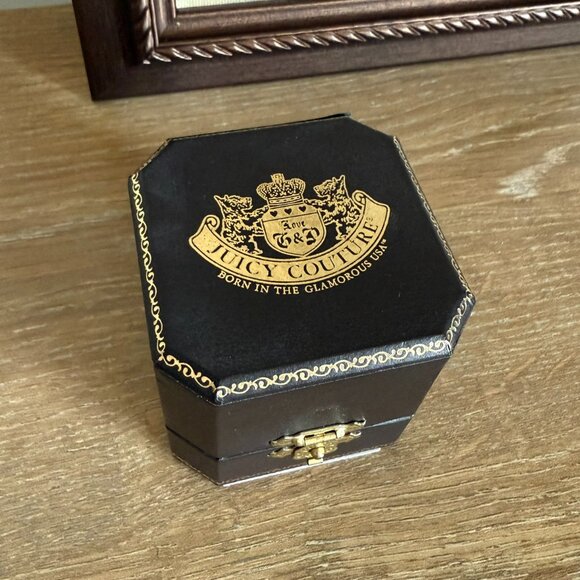 Juicy Couture Silver Pave Wing Stud Earrings NWT - Picture 3 of 4